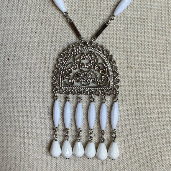 Vintage Silver Chandelier Pendant Necklace With White Beads & Teardrop Accents - Picture 7 of 9
